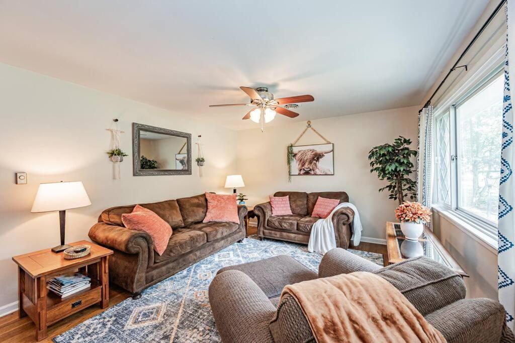 Kelly'S Comfortable Quinton Home Екстериор снимка