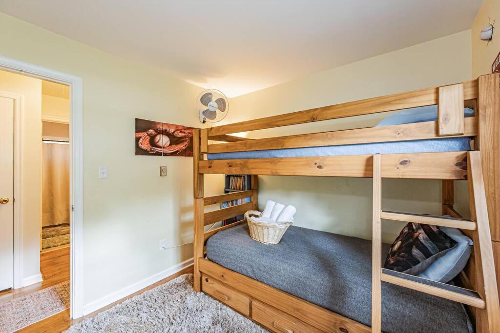 Kelly'S Comfortable Quinton Home Екстериор снимка