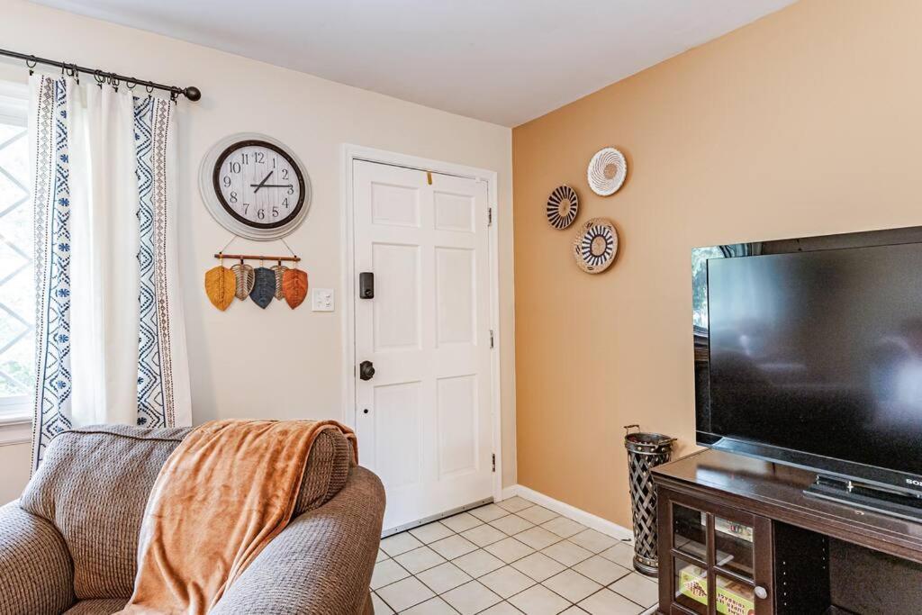 Kelly'S Comfortable Quinton Home Екстериор снимка